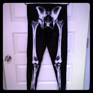NWT Skeleton Leggings ☠️ for Halloween!